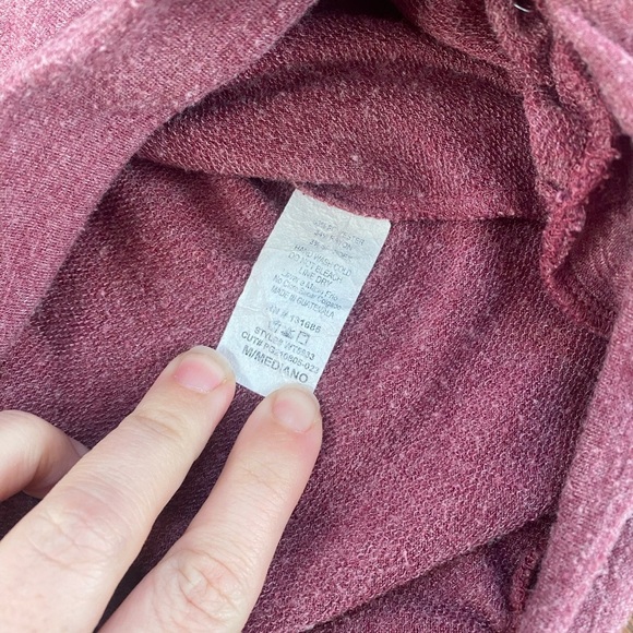 Distressed Maroon Fringe Long Sleeve Top. Size Medium - Picture 5 of 6